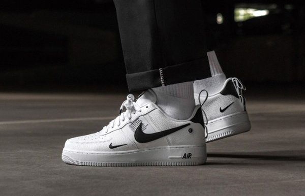 Nike Air Force 1 LV8 Utility Triple White Tunisie